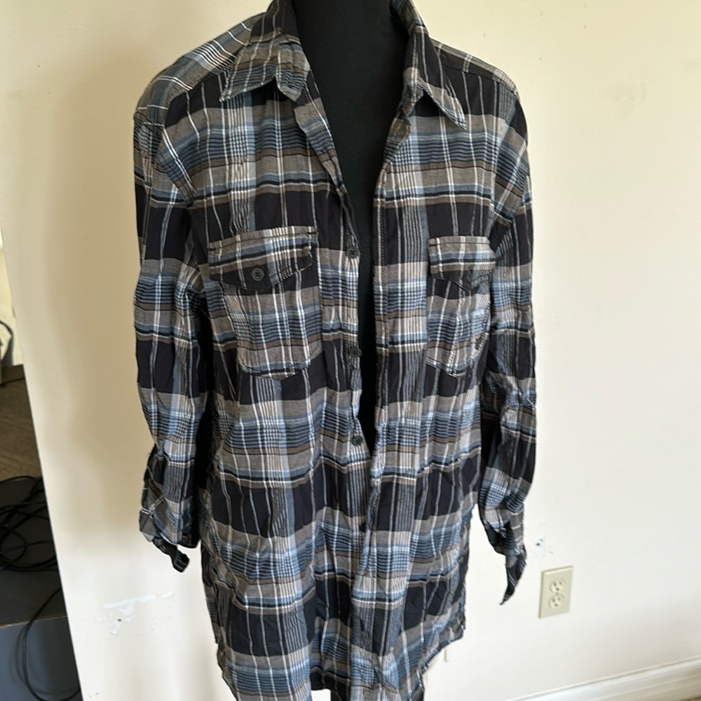 Men’s fox slim fit button down dress shirt. Blue brown white